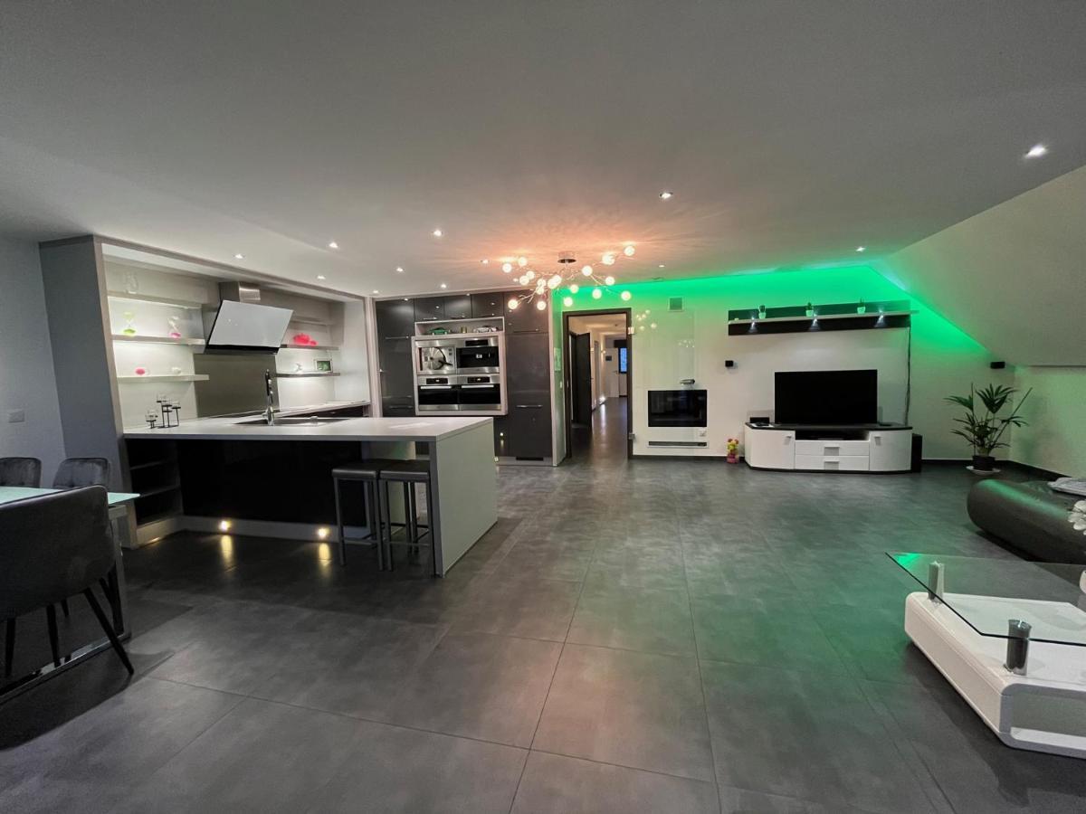 Appartamento Loft De Prestige Au Pied Du Circuit Francorchamps Esterno foto